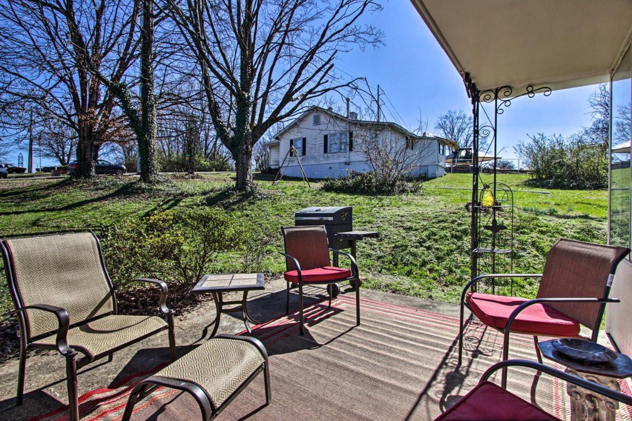 Quaint Getaway 2 Mi To Downtown And 3 Mi To Ut! Villa Knoxville Eksteriør billede