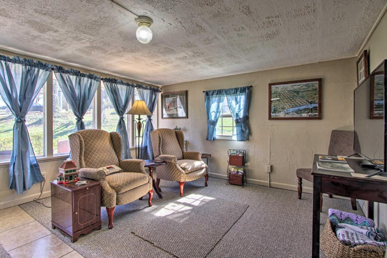 Quaint Getaway 2 Mi To Downtown And 3 Mi To Ut! Villa Knoxville Eksteriør billede